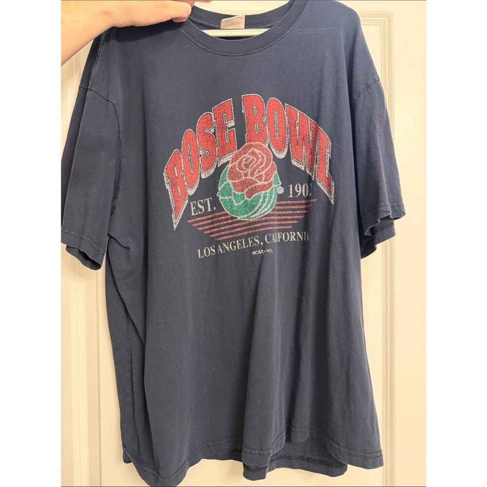 Rose Bowl Graphic T-Shirt - Black